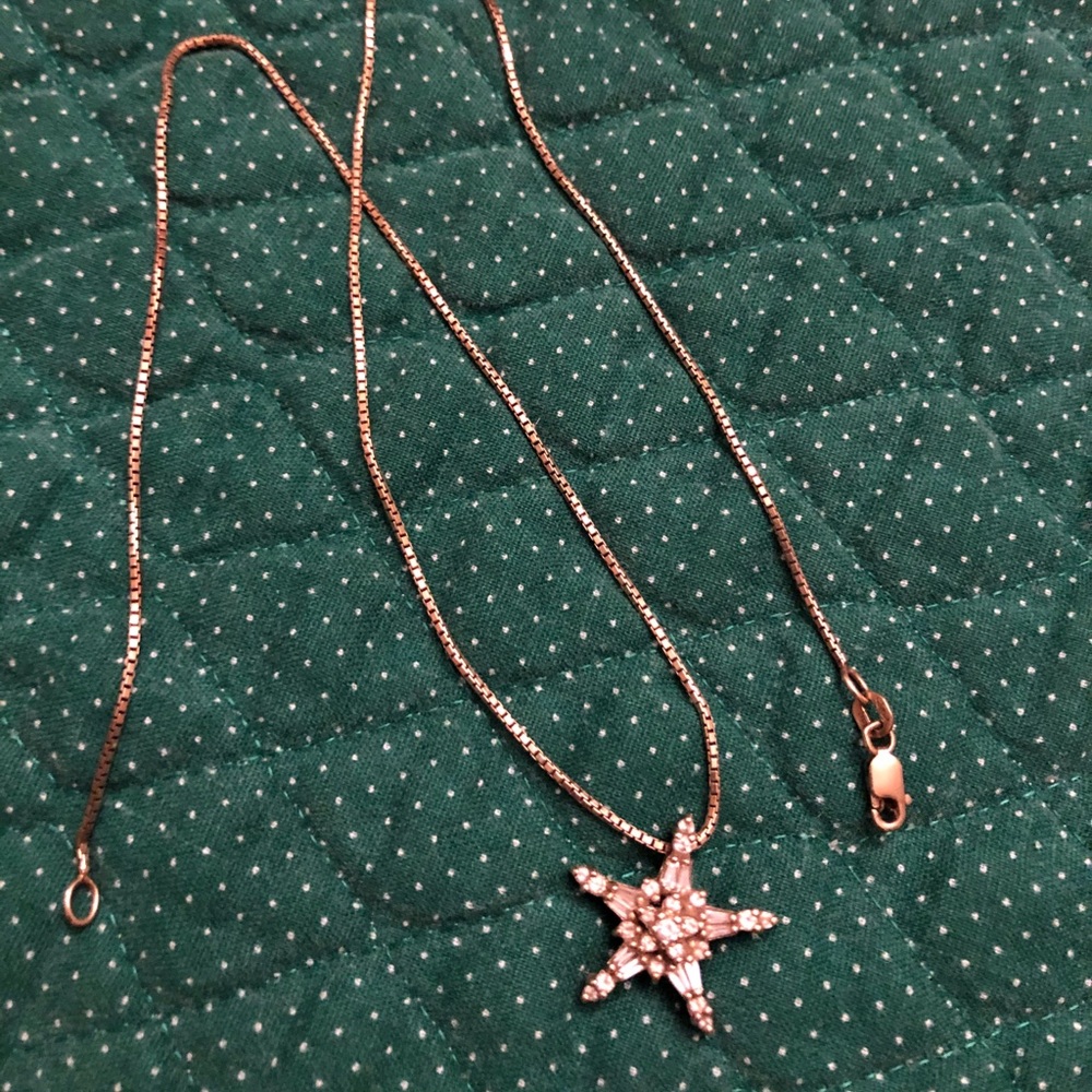 Gold diamond star necklace